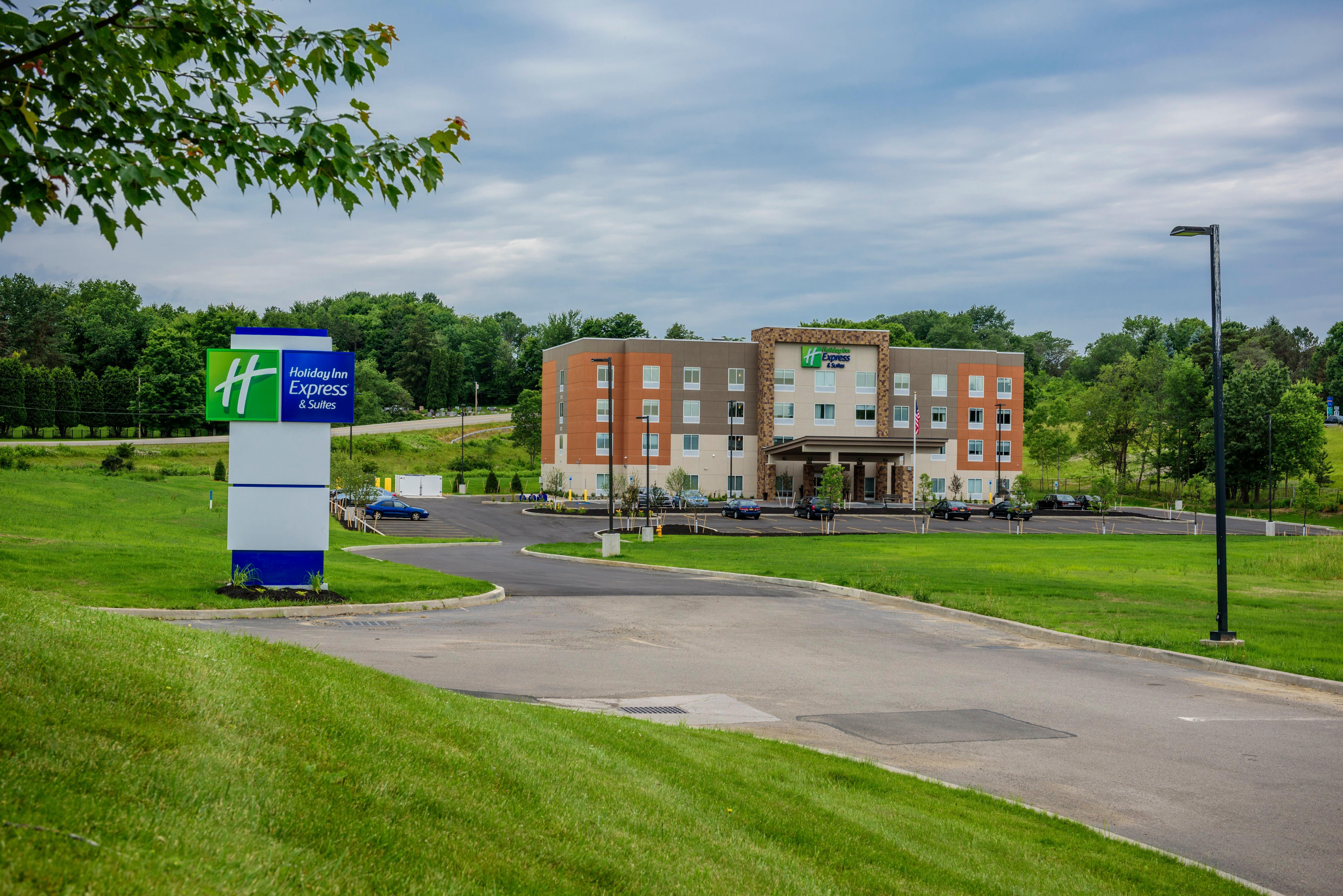 Holiday Inn Express & Suites Jamestown By Ihg Luaran gambar